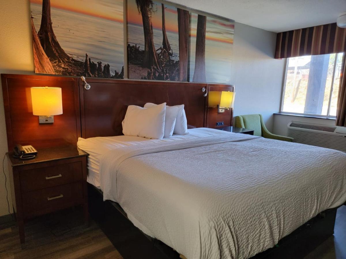 Days Inn By Wyndham Dothan Exterior foto