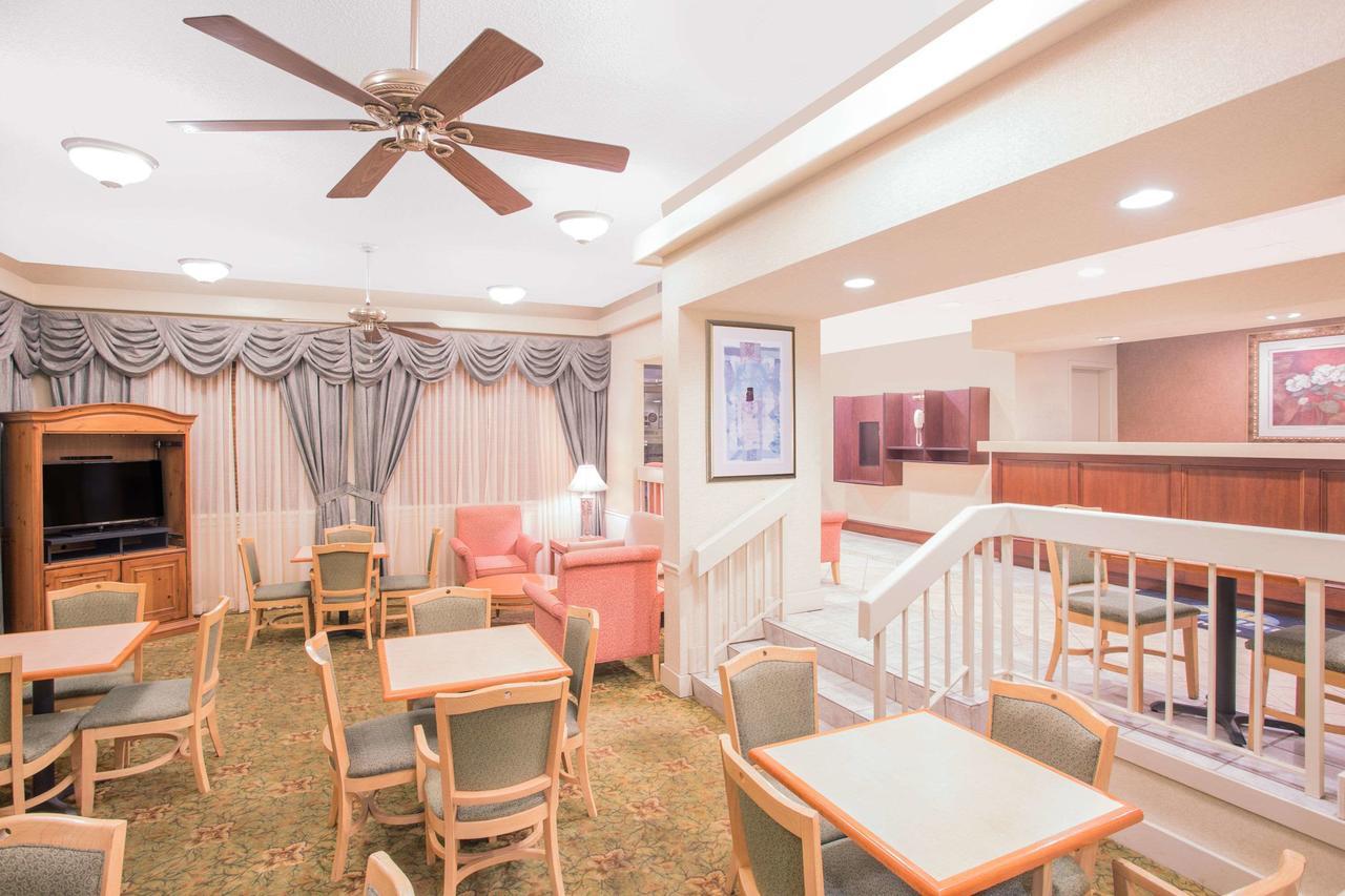 Days Inn By Wyndham Dothan Exterior foto